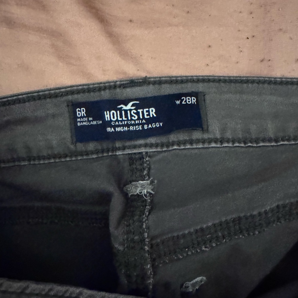 Hollister Charcoal Wide-Leg Cargo Jeans - Picture 3 of 3